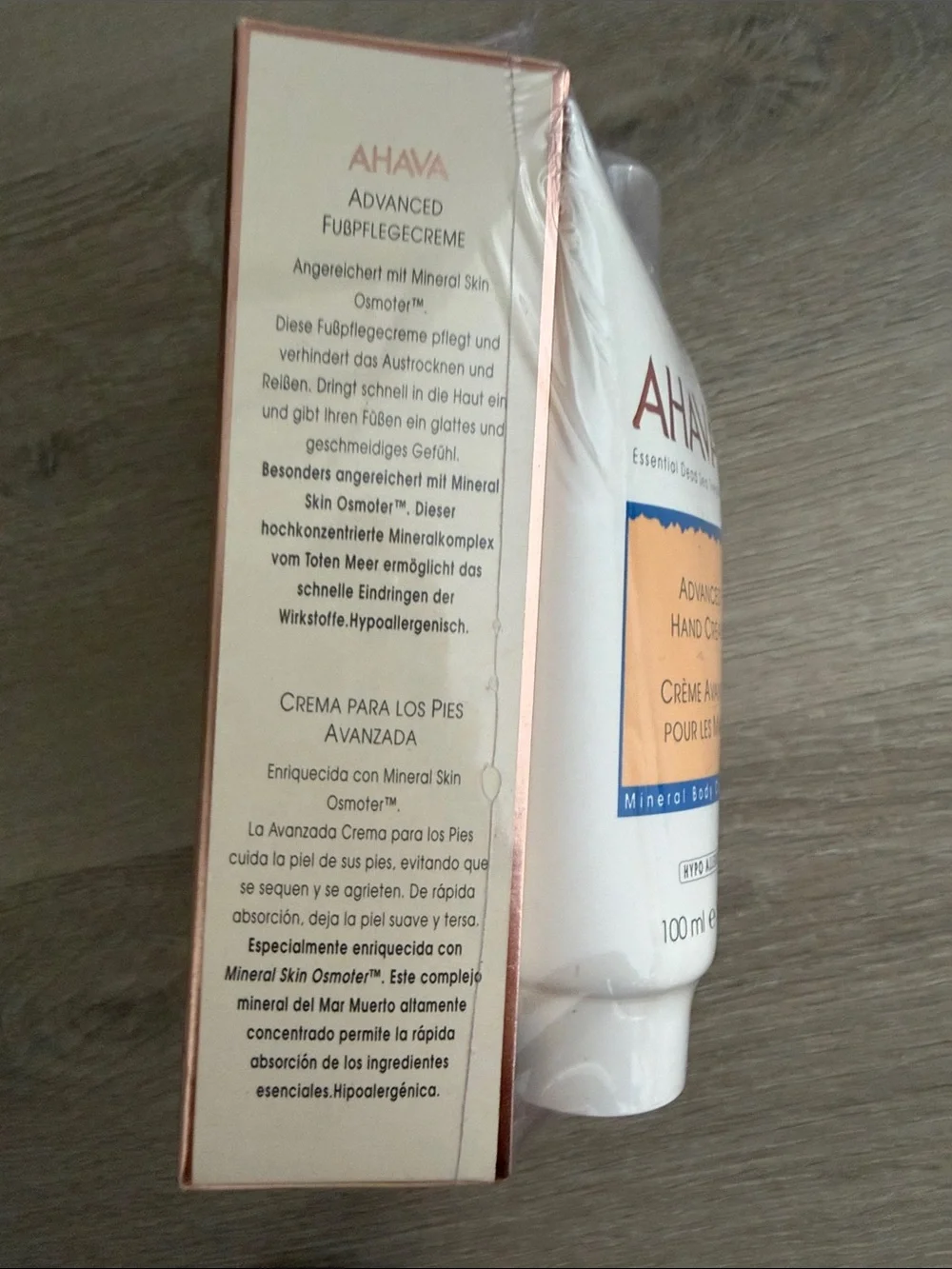 4 AHAVA Women’s Moisturizer Set Cream Packaging